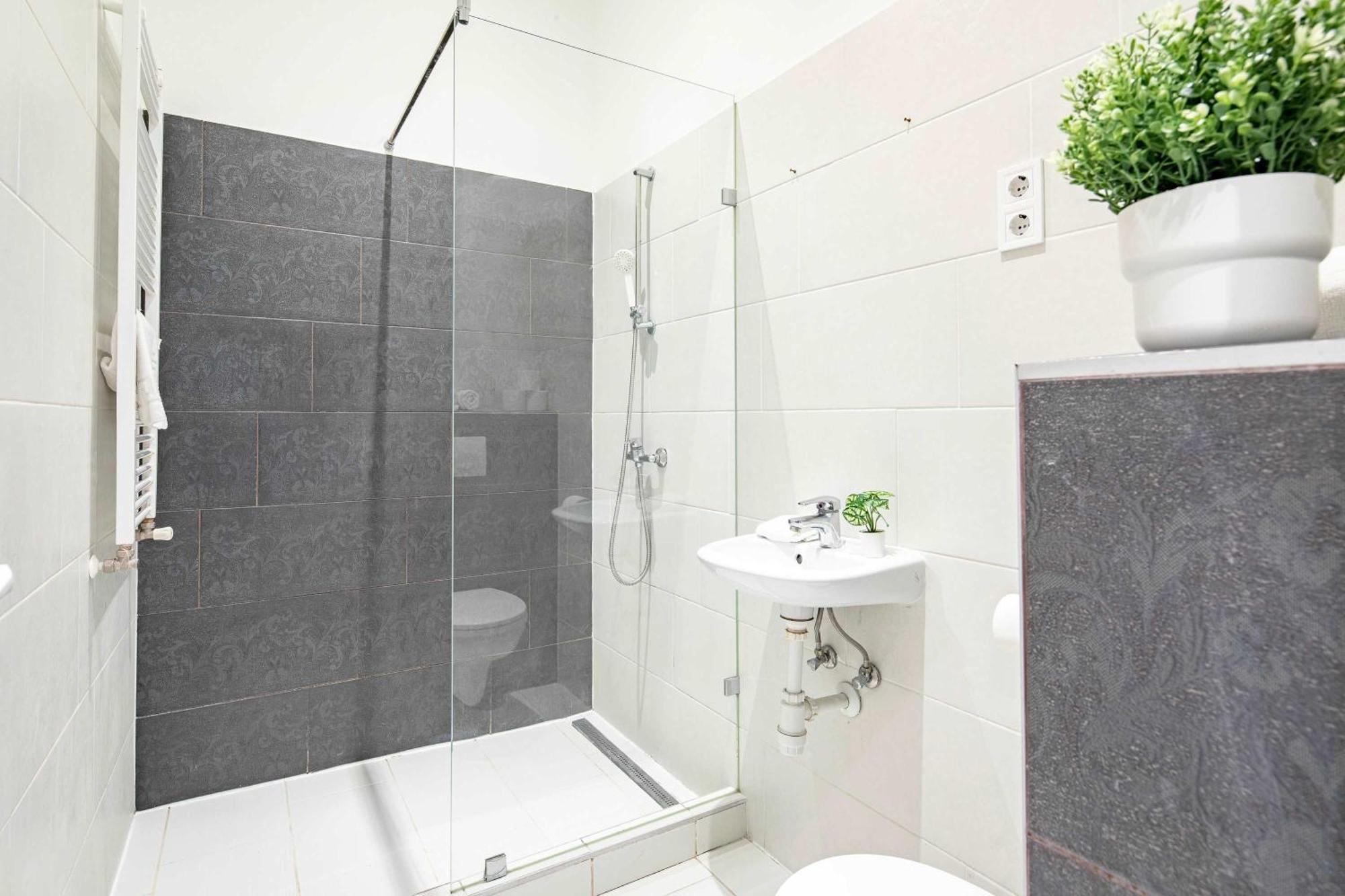 Ultra - Large - Sunny Appartement