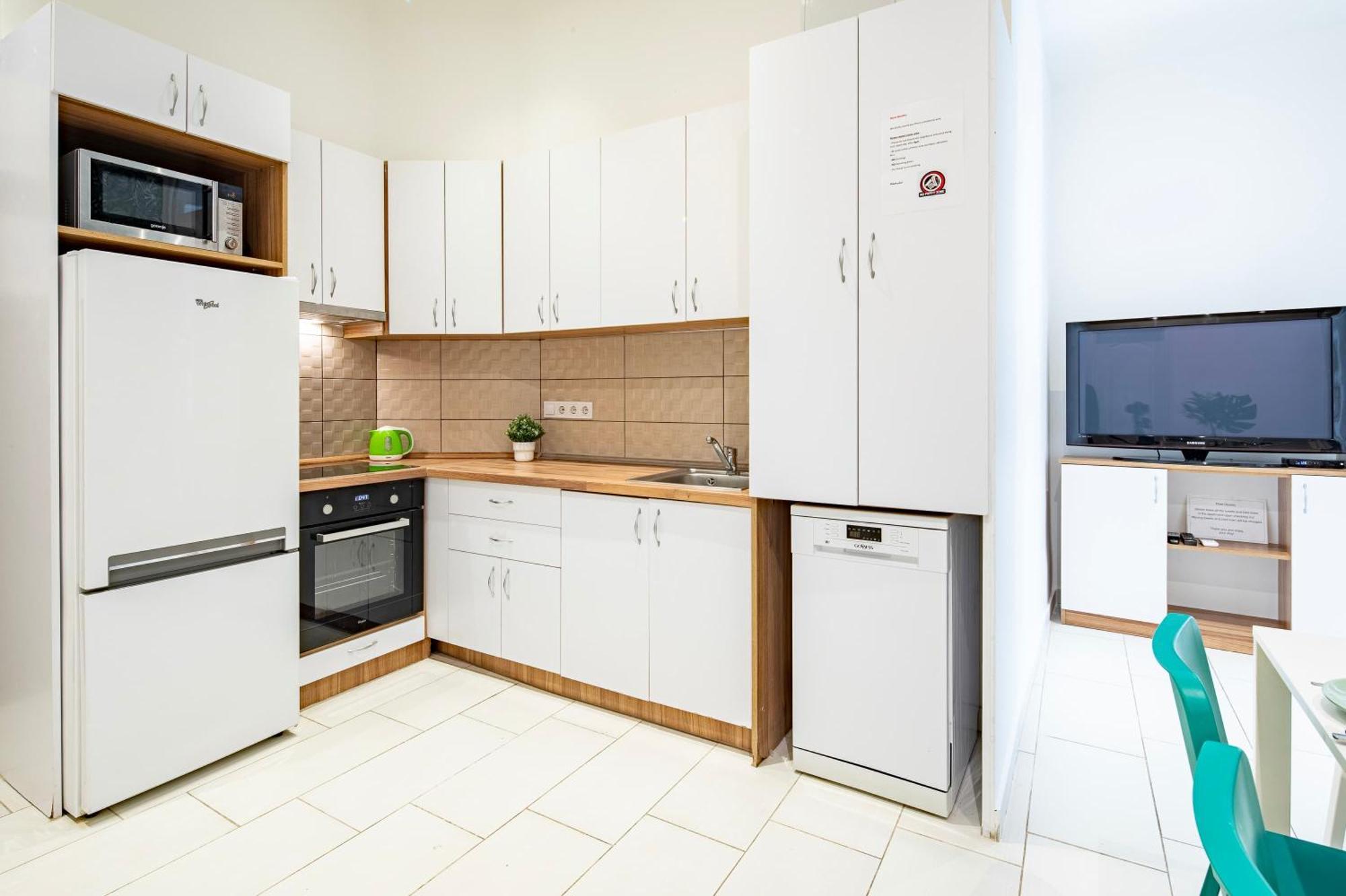 Ultra - Large - Sunny Appartement *